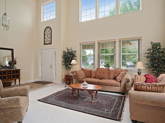 5th image of 9 Warwick Ct