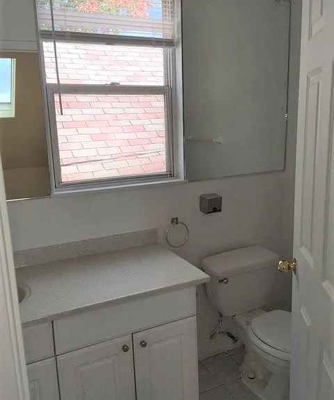 1237 W Wellington Ave #CH — Photo 19