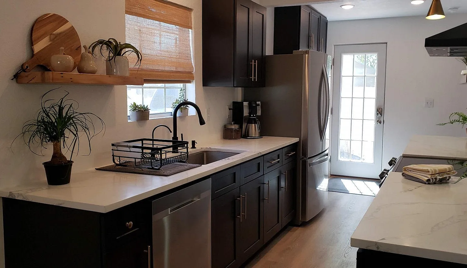 2 bed, 868 sqft, $1,950 — Photo 3
