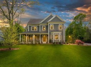 19 North St, Lexington, MA 02420