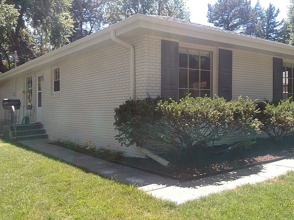 2nd image of 1633 Dakota Cir #1635