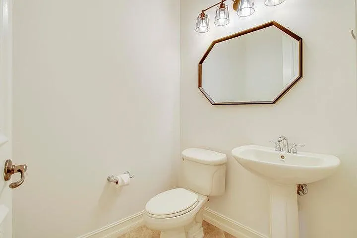 349 Chambord Ter — Photo 21