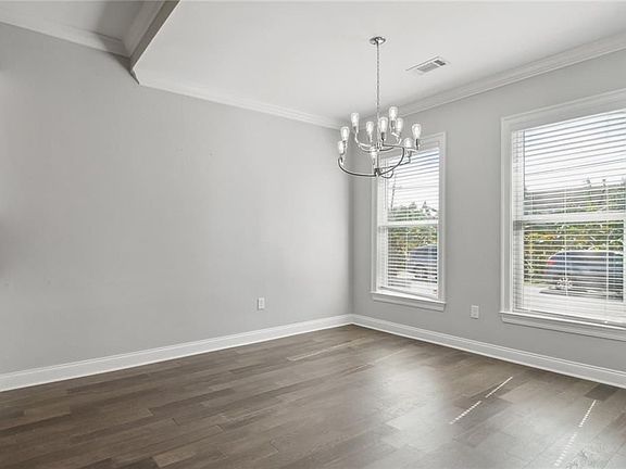 4th image of 8711 Green St
