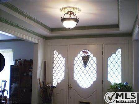 2nd image of 501 Jouette St
