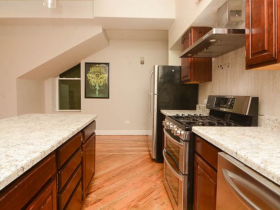 4th image of 1447 W Cortez St Unit 1