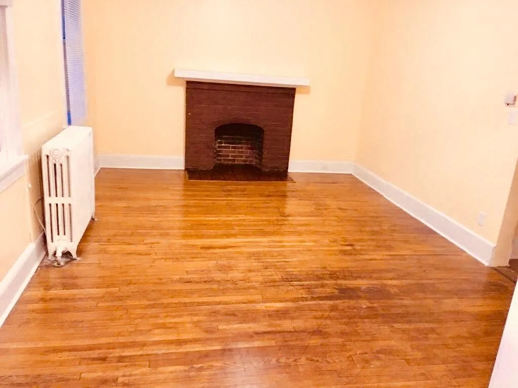 living room - 3204 Garland Ave