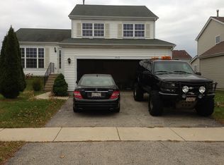 613 Hillcrest Dr, Bolingbrook, IL 60440