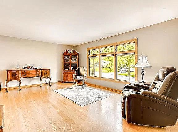 Living Room south view