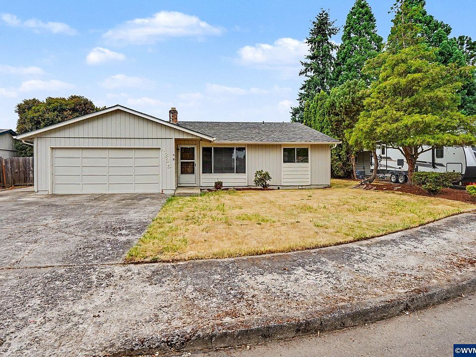 1st image of 4235 Snoopy Ct NE