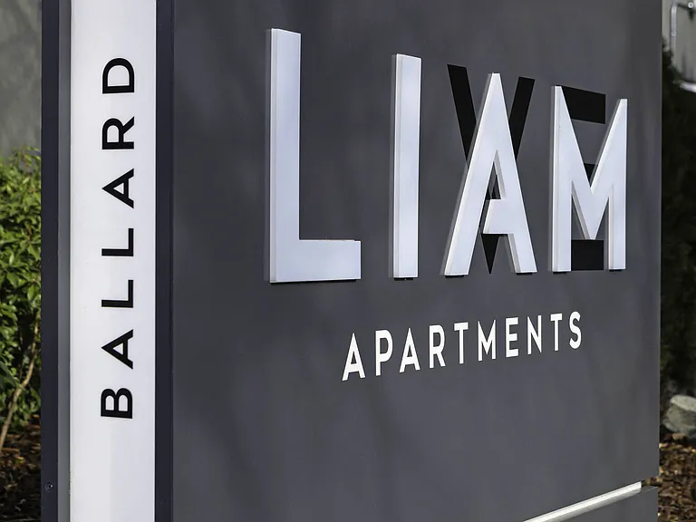 Liam Apartments — Photo 26