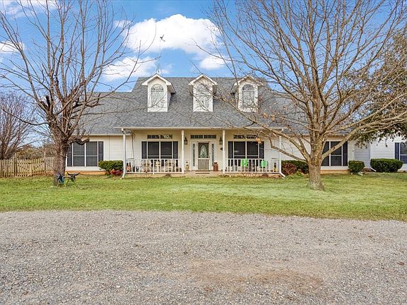 3rd image of 1044 County Road 3230
