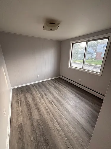 99 Meadowbrook Pkwy #1 Photo 1