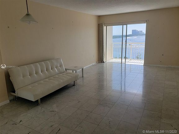 4th image of 400 Kings Point Dr APT 1008