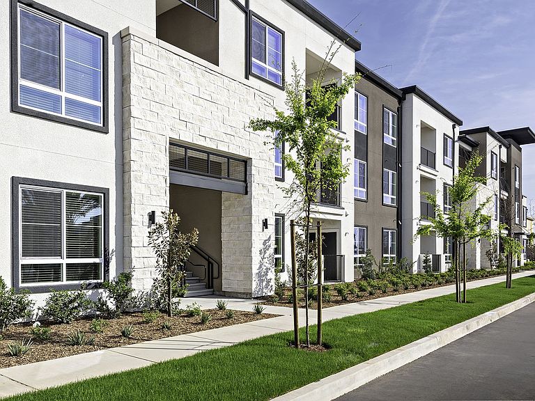 The Residences at The Row Apartments Fresno, CA Zillow