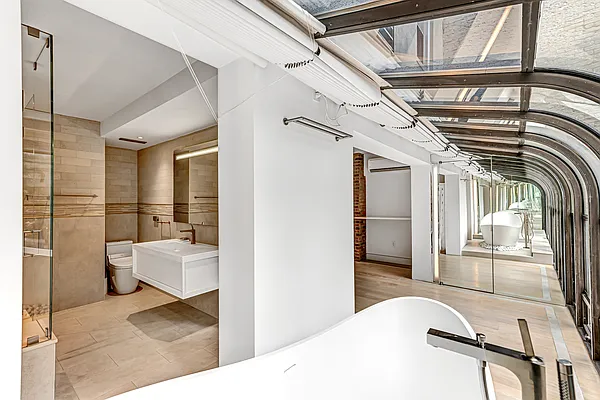 Rented by Christie's International Real Estate Group, LLC | media 27