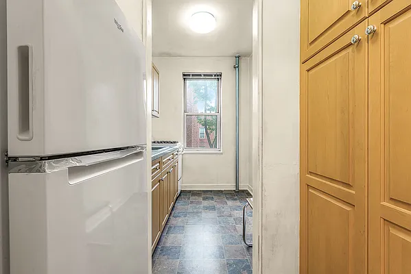 特撮 Cozy Interiors 67-66 108th Street #B68 in Forest Hills, Queens | StreetEasy