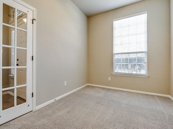 4th image of 11257 Corsicana Dr