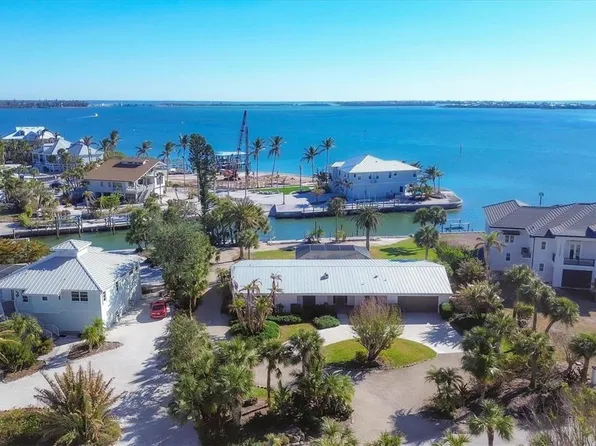 540 Green Dolphin Dr S, Placida, FL 33946