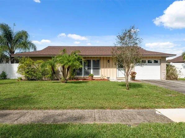 766 Anchorage Ln, Palm Harbor, FL 34685