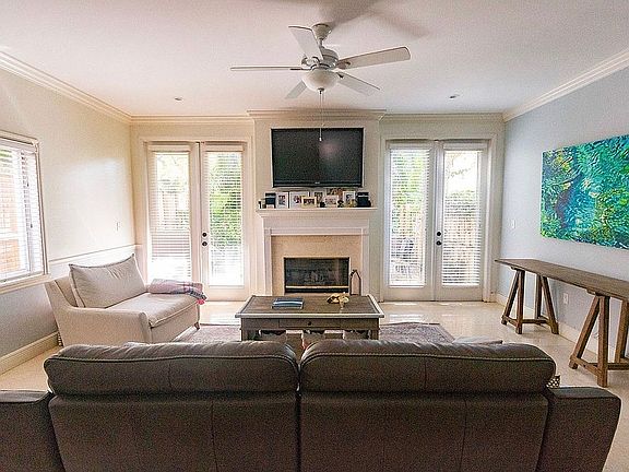 3rd image of 3281 Gifford Ln