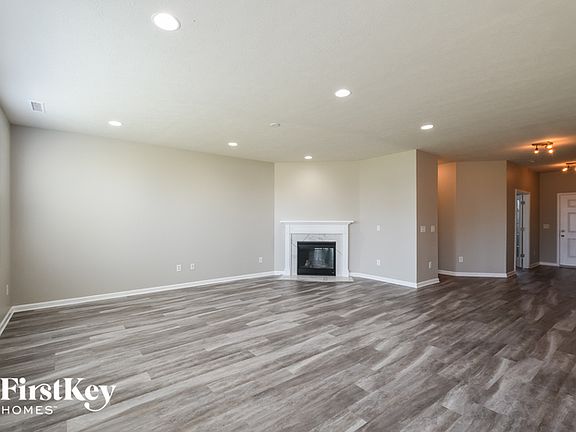 2nd image of 9343 Cobble Ct