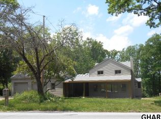 2649 Rosstown Rd, Wellsville, PA 17365