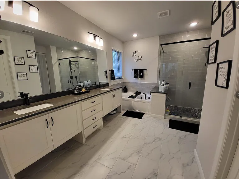 1413 Lawnview Dr — Photo 3