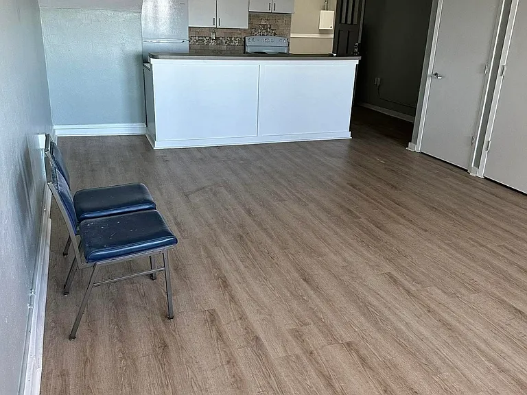 125 Oak St #104 — Photo 5