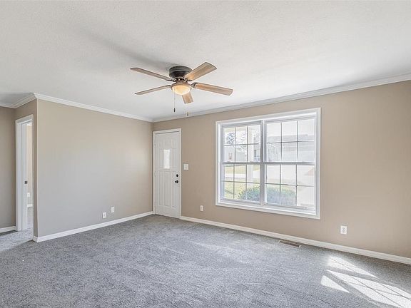 3rd image of 2318 Perkins Dr