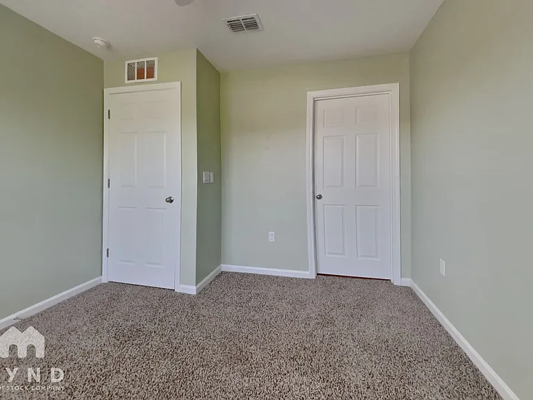 216 Stonegate Ave — Photo 11