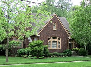 505 W Judd St, Woodstock, IL 60098