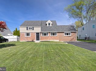 710 Brighton Ter, Secane, PA 19018