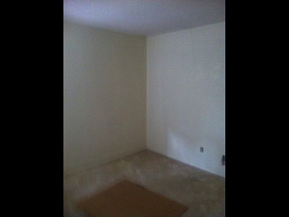 3rd image of 4571 Chateau Dr