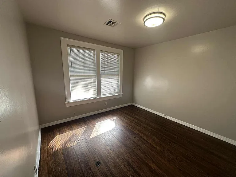 501 S Wheeling Ave — Photo 9