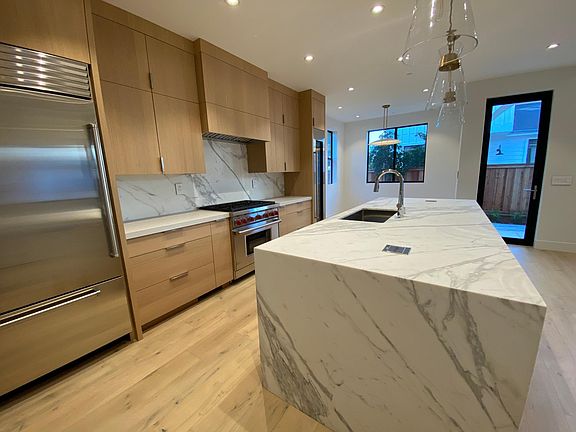 4th image of 375 West Napa Street