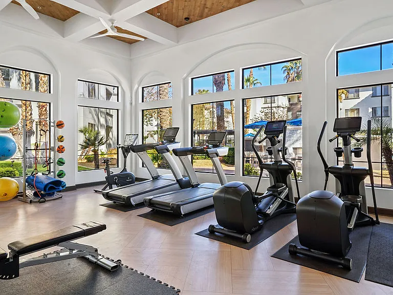 Serafina Apartment Homes — Photo 10