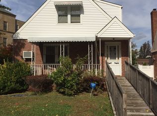 24003 83rd Ave, Bellerose, NY 11426