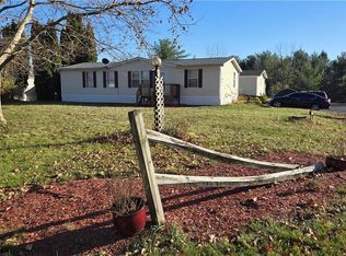 273 Pine Cone Ct E, Bath, PA 18014