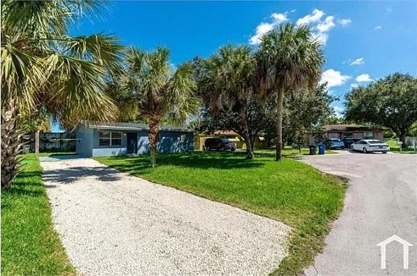 3 bed, 900 sqft, $3,000 — Photo 4