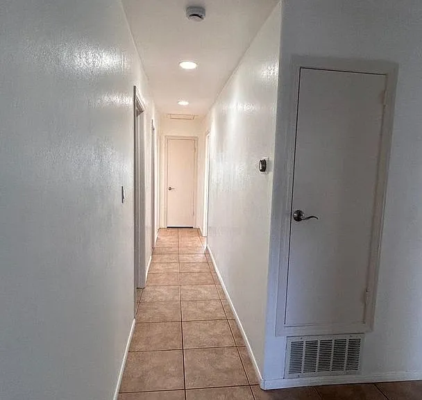 1483 La Corta Cir — Photo 35