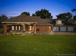 3054 W 520th Rd, Pryor, OK 74361