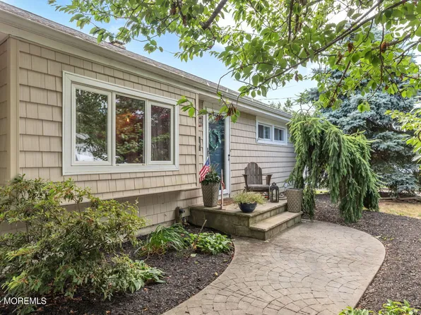 12 Kremer Avenue, Eatontown, NJ 07724