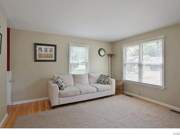 3rd image of 2553 Sheridan Dr
