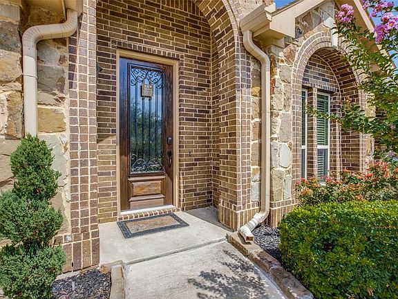 4th image of 407 Bellflower Ct