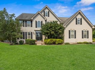 34 Rue Chagall, Somerset, NJ 08873