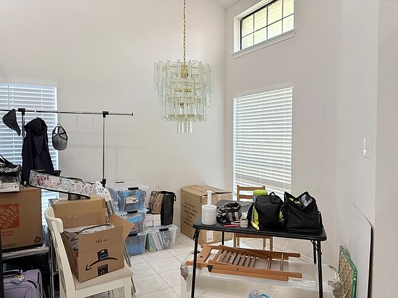 5th image of 3825 Beaumont Ln