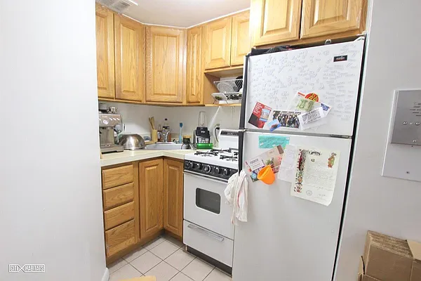 Rented by Corcoran | media 18