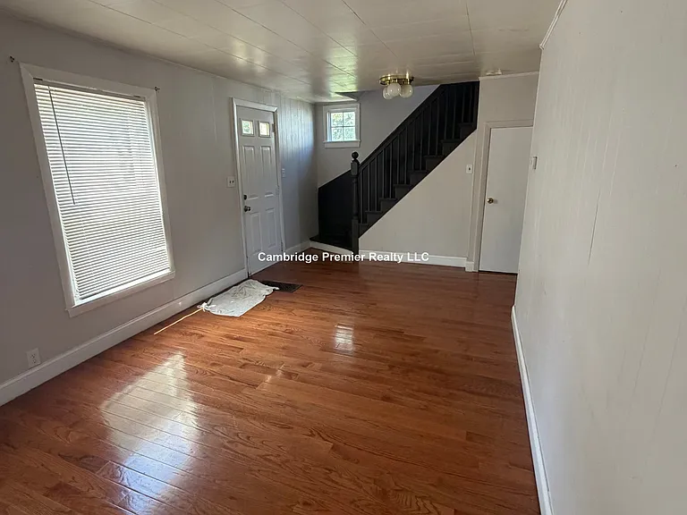85R Glen St — Photo 15