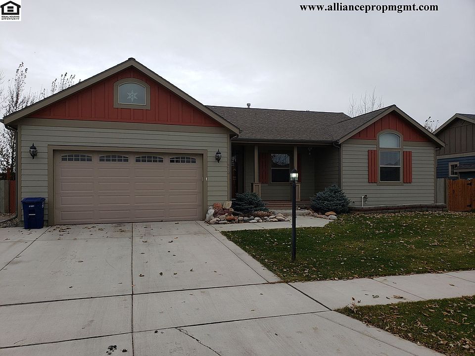 1st image of 470 Cedar Wood Cir