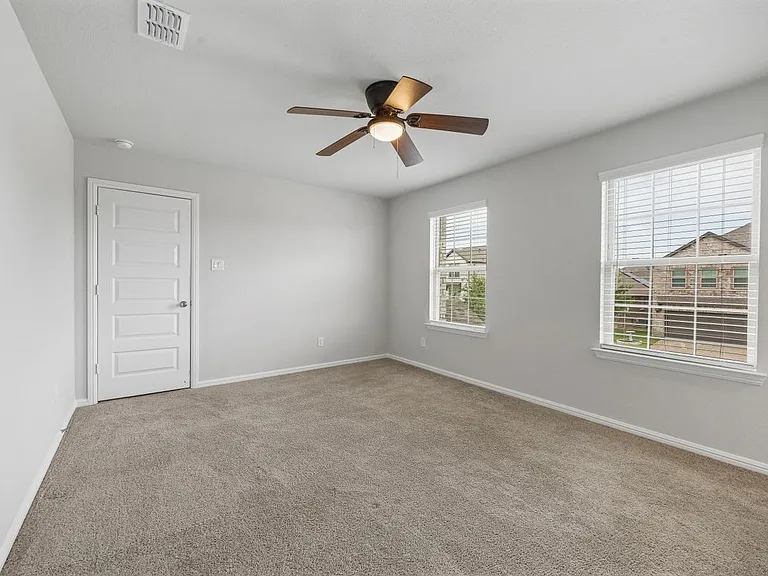 223 Miramar Ave — Photo 18